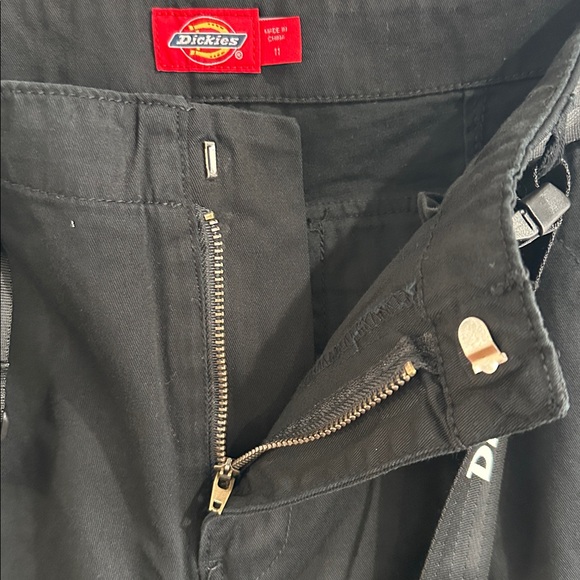 Dickies Juniors Belted Crop Utility Cargo Pants Size 11/30 - Picture 6 of 10